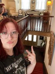 Hi, I have applied to Dallas college and might be moving soon. I have been  looking for a room nearby the college as well as a female room mate or even  just