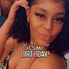 Raquel Lyles's Instagram, Twitter & Facebook