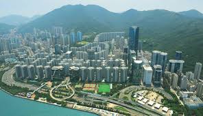 The five blocks consist of 2243 apartments which can house 10,000 people. Picturesque Place Yik Cheong The Monster Building You Must Visit