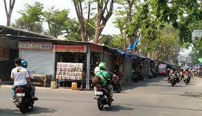 Pembiayaan pembangunan perumahan untuk masyarakat berpenghasilan rendah (mbr) studi kasus rusunawa gunungsari surabaya. Gunakan Fasum Ratusan Kios Pkl Di Pasar Tanah Merah Dikeluhkan Warga Karena Bikin Macet Berita Terkini Seputar Jabodetabek