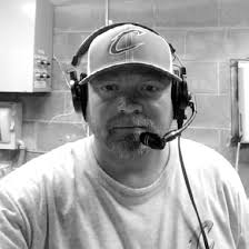 Suspects wanted in Gadsden auto theft