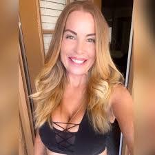 Sherri Snow's Instagram, Twitter & Facebook