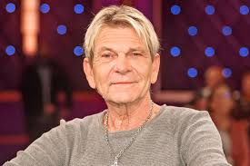 Matthias du bist der king und bist sehr toll deine songs sind hammerhart ,ja da hast du recht rienaelfe seine texte sind auch gut.(weiter so). Matthias Reim Grosse Sorge Um Seinen Vater Gala De