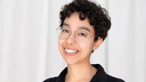 Prix de la nouvelle Radio-Canada 2025 : voix connues et nouveaux talents  dans la liste préliminaire