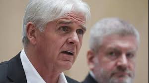 Outgoing NBN boss faces rollout scrutiny