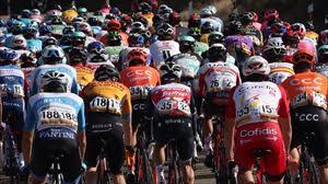 The primary classification is the general classification, which is calculated by adding each rider's finishing times on each stage. Donde Empieza La Vuelta A Espana 2021 Cual Sera El Recorrido Y Las Etapas Eitb Temas De Interes