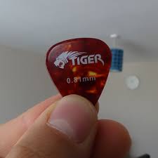 best guitar picks for beginners