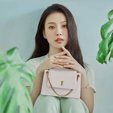 Go min si is a south korean actress. Go Min Si Bio Age Net Worth Height Single Nationality Body Measurement Career
