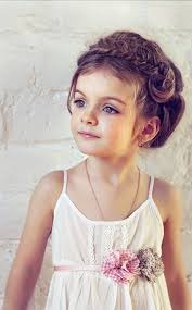 Check out the ideas at the right most mothers do not just enjoy looking through cute kids hairstyles for girls, they find a big pleasure in hair styling for their little princesses. 50 Easy Wedding Hairstyles For Little Girls Flower Girl Hairstyles Kids Hairstyles Simple Wedding Hairstyles