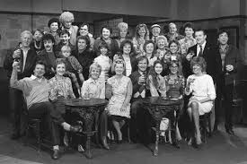 The team went back to however, members of cast and crew with and underlying health condition or those over 70 won't return immediately as the programme will undertake a risk. Coronation Street Cast Latest News Views Gossip Pictures Video The Mirror