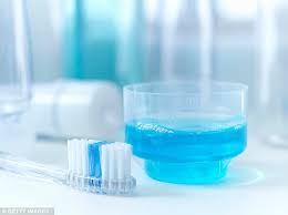 mouthwash liquid ile ilgili görsel sonucu