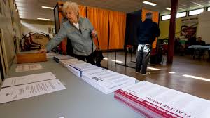 Plus précisément, 63 députés seront candidats le 15 mars prochain, dans à noter que cet inventaire ne prend pas en compte les députés se contentant de figurer sur des listes en guise de soutien, à. Municipales A Quoi Sert L Ordre Des Candidats Sur Les Bulletins De Vote