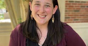 Jenny Merrill's Instagram, Twitter & Facebook