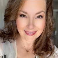 Heather Dew's Instagram, Twitter & Facebook