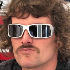 Dreamt this up with Jack Close and Avril Lavigne for Allianz Australia 🦅🐦  Made by the wonderful Michael Gracey, FINCH Company & Alt.vfx  Howatson+Company Mosaic Music & Sound Vivienne Jaspers Loren… |