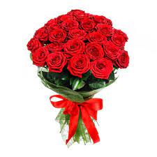 Red roses are given to those to whom you want to show love and passion, as red symbolise passion, beauty, happiness… and roses symbolise love. Bunch Of Red Roses Italian Flora