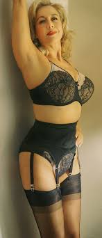 Pin On Georgous Mature Milf Ladys