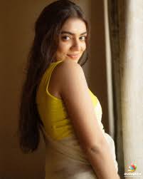 Nazriya Nazim Photos - Malayalam Actress photos, images, gallery, stills  and clips - IndiaGlitz.com