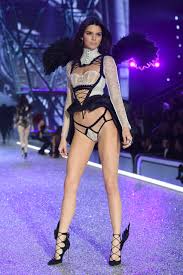 Kris and caitlyn hug as caitlyn enters the victoria's secret fashion show kevin mazur/wireimage. Victoria S Secret Fashion Show 2016 Kendalljenner