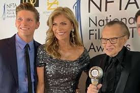 Such incredibly sad news for talk show legend, larry king, who has lost two of his children just weeks apart from one another. Meet Cannon Edward King Photos Of Larry King S Son With Ex Wife Shawn King Ecelebritymirror