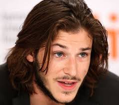 How To Grow Your Hair Out For Men Tips For Growing Long Hair 2020 Curly Hair Men Boy Hairstyles Long Hair Styles