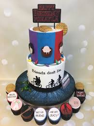 Stranger Things Cake And Cupcakes Cupcake Cakes Stranger Things Halloween Stranger Things Halloween Party