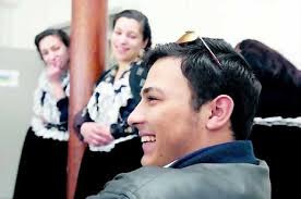 Yksilö vaihteeksi suurennuslasin alle