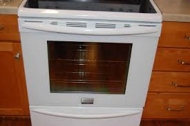 Give it about 20 seconds and then cancel that setting. Cleaning Between The Glass Of An Oven Door Starring My Frigidaire Oven Wt8p S Notes To Self