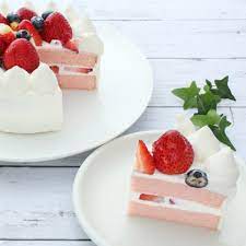 スポンジケーキ 5号いちご | 商品情報 | 株式会社サンラヴィアン