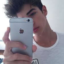 People who liked manu ríos's feet, also liked Media Tweets By Manu Rios Manuriosfdez Selfies Meninas