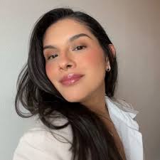 Lessly M. Rodríguez (@lesslymrodriguez) • Instagram photos and videos