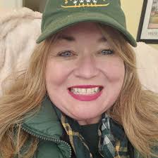 I am in the mood to eat pizza. Can you recommend a good pizza shop 🍕?