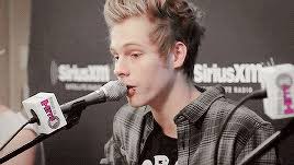 Browse latest funny, amazing,cool, lol, cute,reaction gifs and animated pictures! Remind Me Of The Babe Luke Hemmings Gif Hunt