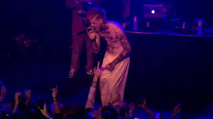 Screen and my old bitch, she a groupie teen yeah, i break hearts, i'm with cold hart i'm with horse head, whip it like a nascar, yeah wicca phase. Lil Peep Moving On Live Youtube