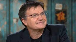 Patrick montel, né le 15 février 1953 à paris, est un journaliste sportif français travaillant pour france télévisions. Patrick Montel Toutes Les Villes Je Les Ai Decouvertes A Pied