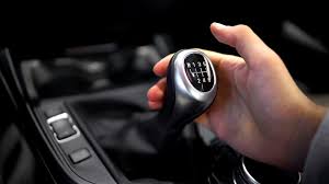 How to drive a manual car for beginnersthis is a complete tutorial to show you how to drive a manual car. Learn How To Drive A Manual Transmission The Right Way