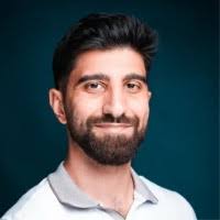 900+ profilů „Kezer“