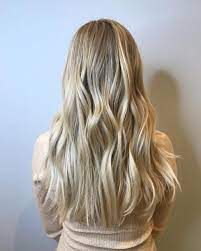 While the regular blond is charming in its own way, there is something about the platinum blonde that appeals to the senses. The Top 35 Hairstyles For Long Blonde Hair In 2021