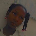 Elizabeth Otanez's Instagram, Twitter & Facebook