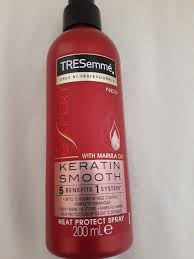 The bottle of heat spray has also lasted quite long. Tresemme Keratin Smooth Heat Protection Shine Spray 200 Ml Inci Beauty