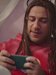 ‏لما ترنى على خطيبك وميردش 🙆 #الكبير_أوي7