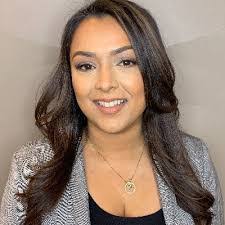 Elsie Wang's Instagram, Twitter & Facebook