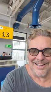 VOY VOLANDO A VER A LOS ROLLING STONES , QUE EMOCIÓN!!!😜