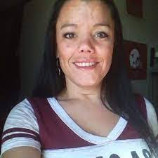 Larissa Brouillette's Instagram, Twitter & Facebook