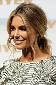 Jennifer Hawkins Hair Low Ponytail Hairstyles Hair Styles Messy Ponytail Hairstyles
