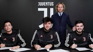 Kredit umožní i stahování neomezenou. Pavel Nedved V Juventusu Turin Rozjel Druzstvo Zamerene Na E Sport Lupa Cz