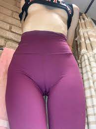 Proudly Showing off my cameltoe in yoga pants : rYogaPants