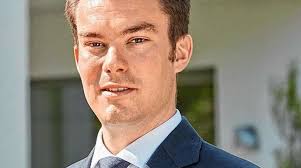 Stephan Jager steigt bei Weber-Haus auf