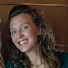 Ashley Kovac's Instagram, Twitter & Facebook