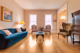 We've pulled together 24 gorgeous living room ideas that promise to give a here, gold accents enhance the honey tones of the wooden floor and the richness of the leather chair. Modern Living Rooms With Real Hardwood Floors Floor Installers Orlando